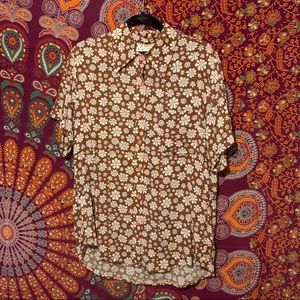 Big bud press lazy daisy button up